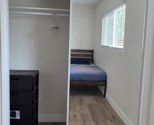 39122 Bedroom